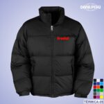 Dana Perú fabricante de casacas ejecutivas acolchadas personalizadas con logo, alta calidad a precio económico, envíos a todo el Perú.