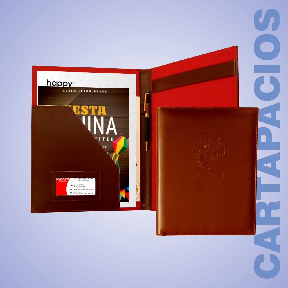 Dana Perú fabricante de cartapacios de cuero, carpetas ejecutivas, cartapacios de cuerina, personalización con logo en bajo relieve, precio económico, envíos a todo el Perú.